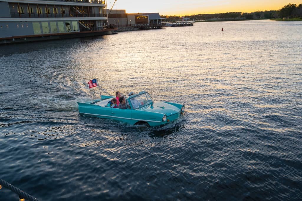 Quer diversão com a criançada? O Carro Anfíbio é super divertido - Foto: João Aroeira via Flicker